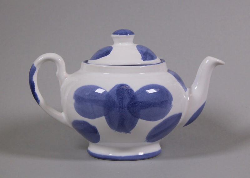 Teapot; Studio Ceramics NZ Ltd; 2017.1.237