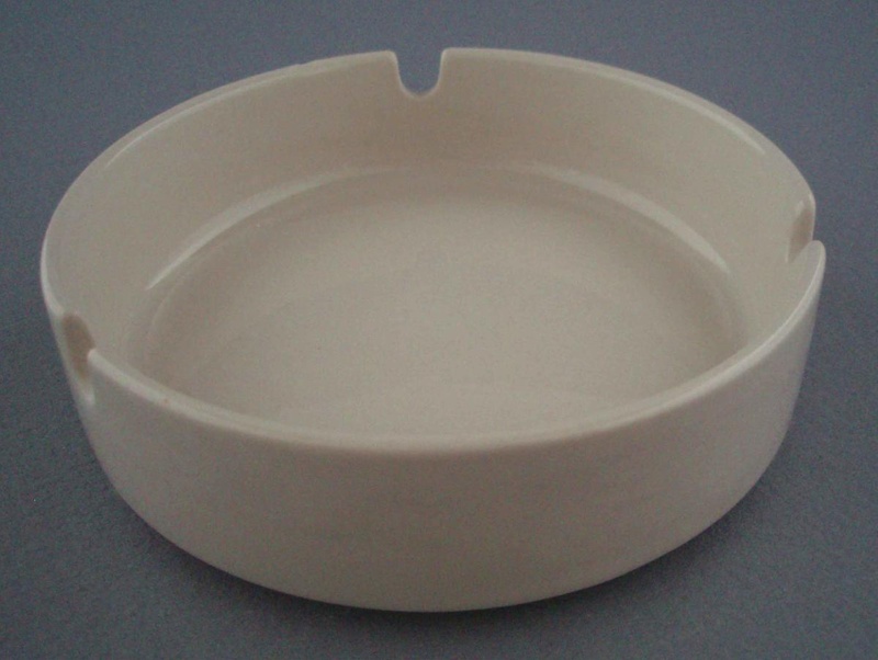 Ashtray; Crown Lynn Potteries Limited; 1985-1989; 2009.1.234