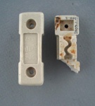 Two oven fuse holders - Atlas; Crown Lynn Technical Ceramics Limited; 1940-1980; 2009.1.1500.1-2