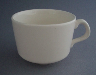 Cup; Crown Lynn Potteries Limited; 1983-1989; 2008.1.1532
