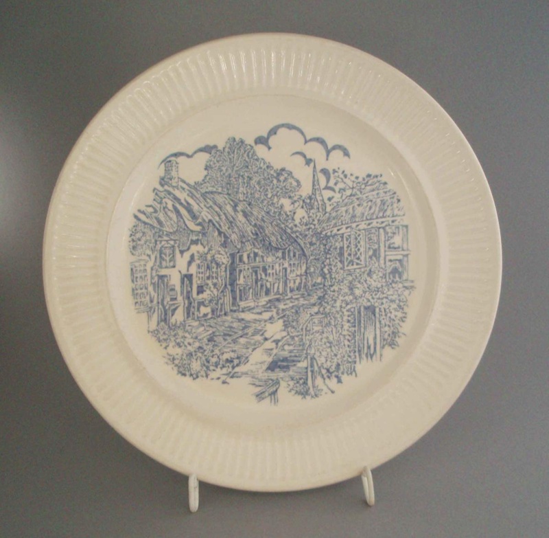 Dinner Plate Tradition Pattern Crown Lynn Potteries Limited 1969