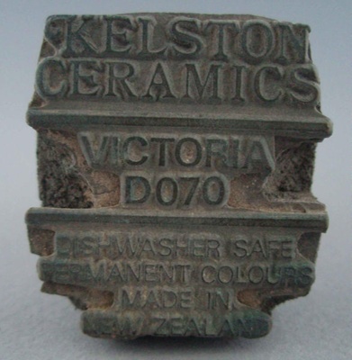 Backstamp - Victoria; Crown Lynn Potteries Limited; 1975-1985; 2008.1.2121