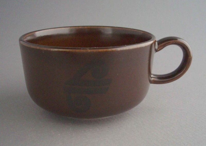 Cup - Air New Zealand; Crown Lynn Potteries Limited; 1972-1980; 2008.1.1599