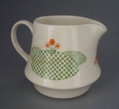 Cream jug - country scene; Crown Lynn Potteries Limited; 1982-1989; 2008.1.1545