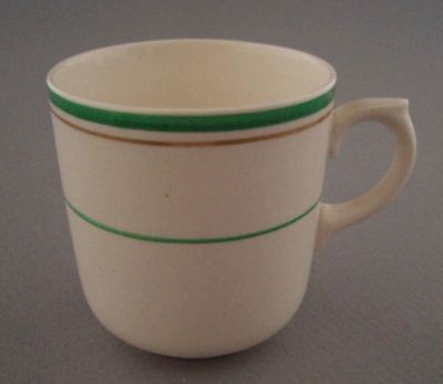 Cup; Crown Lynn Potteries Limited; 1943-1970; 2008.1.1620