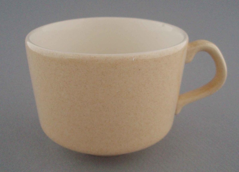 Cup - Colour glaze; Crown Lynn Potteries Limited; 1973-1989; 2008.1.1900