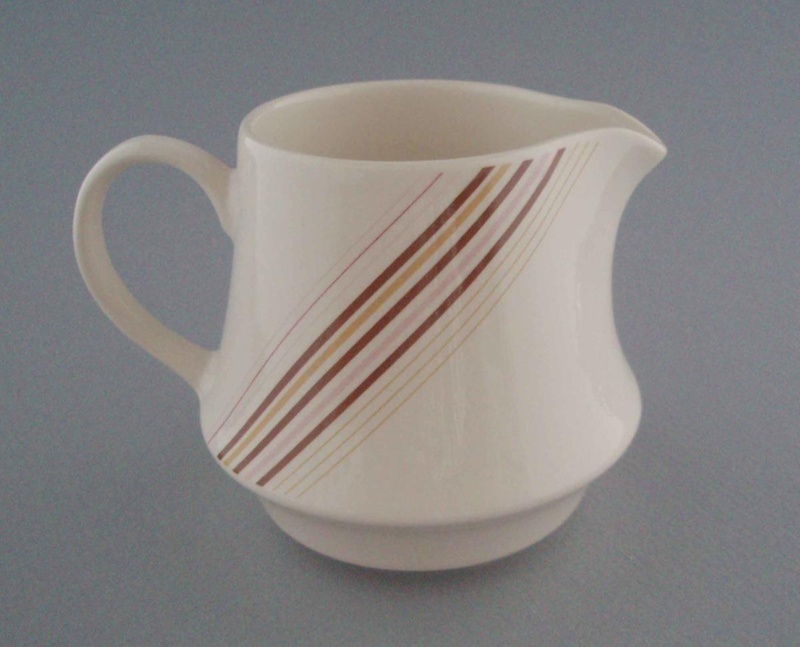 Cream jug; Crown Lynn Potteries Limited; 1982-1989; 2008.1.2001 Cream jug; Crown Lynn Potteries Limited; 1982-1989; 2008.1.2001