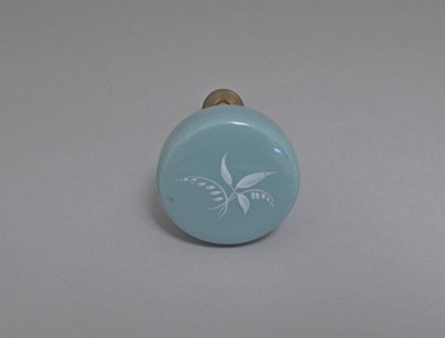 Handle or knob; Crown Lynn Technical Ceramics Limited; 1967-1979; 2015.14.1