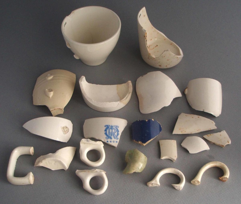shards; Crown Lynn Potteries Limited; 1930-1970; 2009.1.1678.1-20