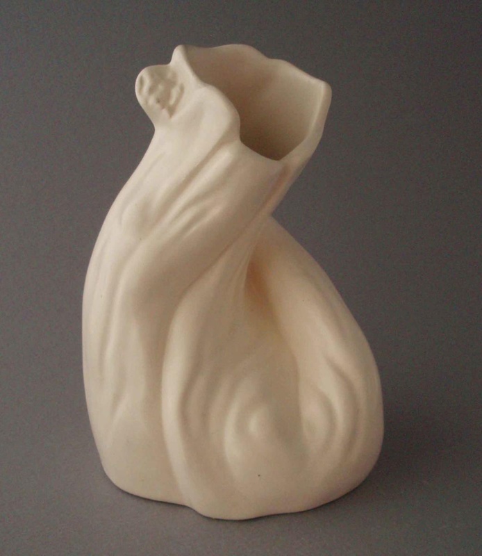 Vase; Crown Lynn Potteries Limited; 1961-1975; 2008.1.1294