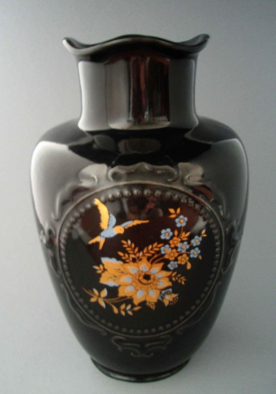 Vase - floral; Titian Potteries (1965) Limited; 1979-1988; 2008.1.365