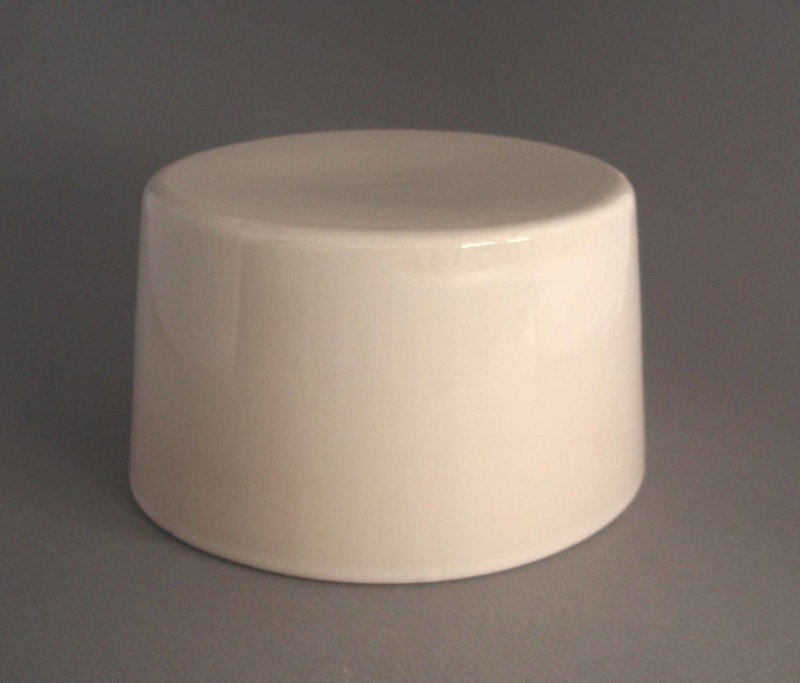 Electrical insulator; Crown Lynn Technical Ceramics Limited; 1950-1989; 2009.1.1667