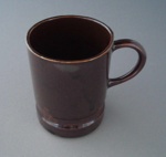 Mug; Luke Adams Pottery Limited; 1970-1975; 2009.1.602