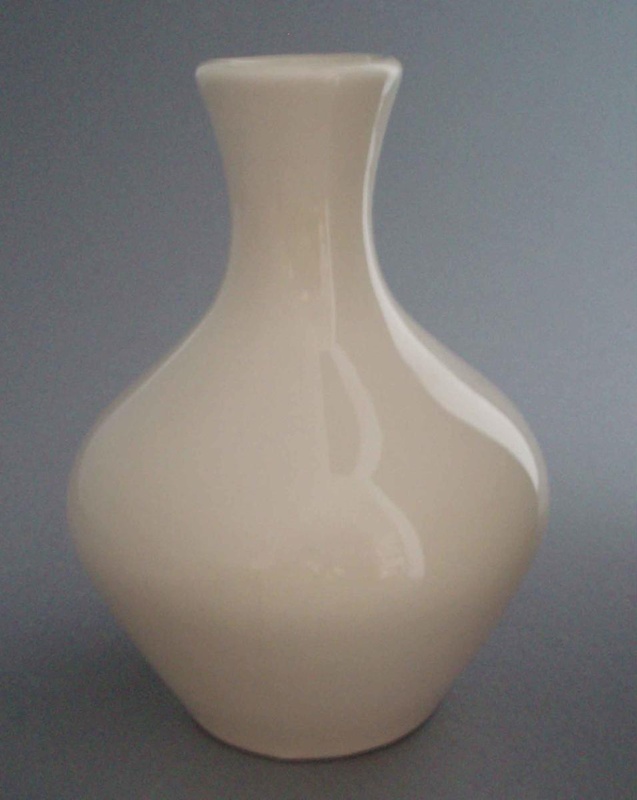 Vase; Titian Potteries (1965) Limited; 1957-1989; 2008.1.916