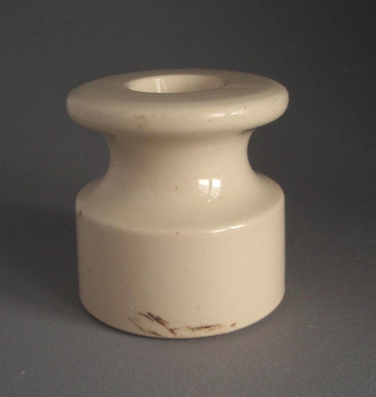 Electrical insulator; Crown Lynn Technical Ceramics Limited; 1950-1970; 2009.1.1950
