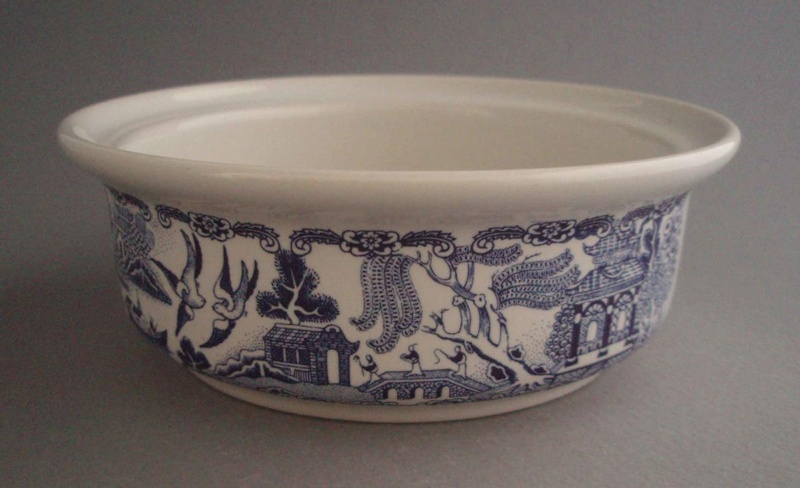 Individual Casserole Willow Pattern Crown Lynn Potteries Limited