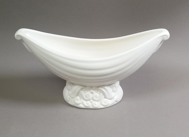 Vase; Studio Ceramics NZ Ltd; 2007; 2017.1.134