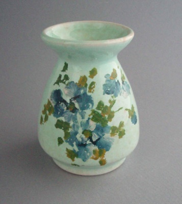 Vase; Amalgamated Brick and Pipe Company Limited; 1945-1957; 2008.1.889