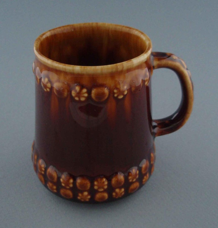 Mug - floral; Titian Potteries (1965) Limited; 1978-1985; 2009.1.580