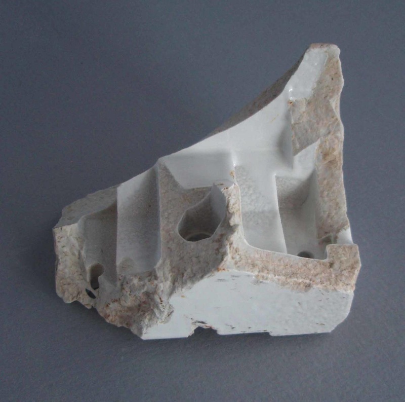 Insulator fragment; Crown Lynn Technical Ceramics Limited; 1960-1985; 2009.1.1704