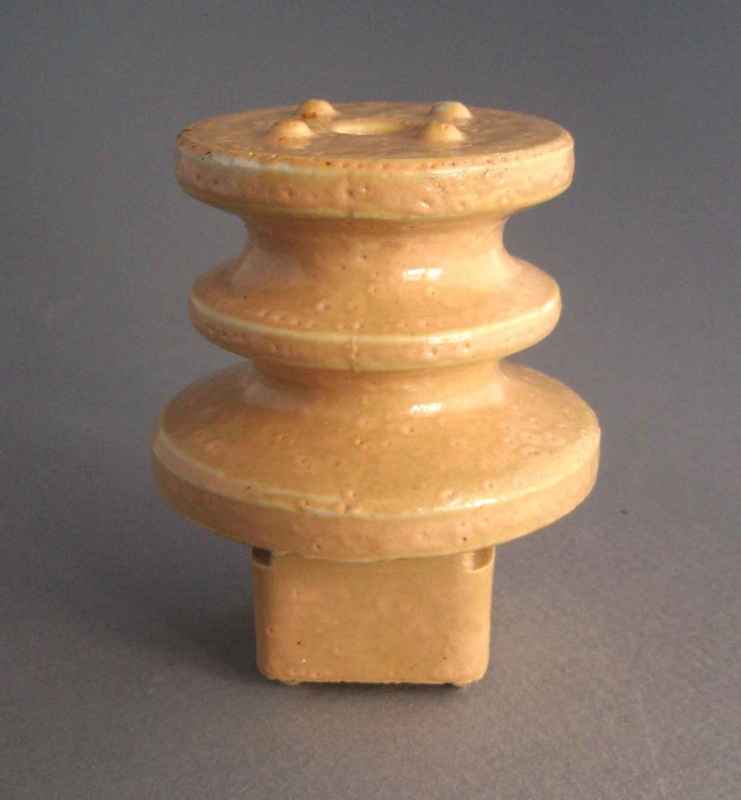Electrical insulator; Crown Lynn Technical Ceramics Limited; 1940-1975; 2009.1.1777