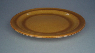 Bread and butter plate - trial; Crown Lynn Potteries Limited; 1980-1989; 2008.1.2756