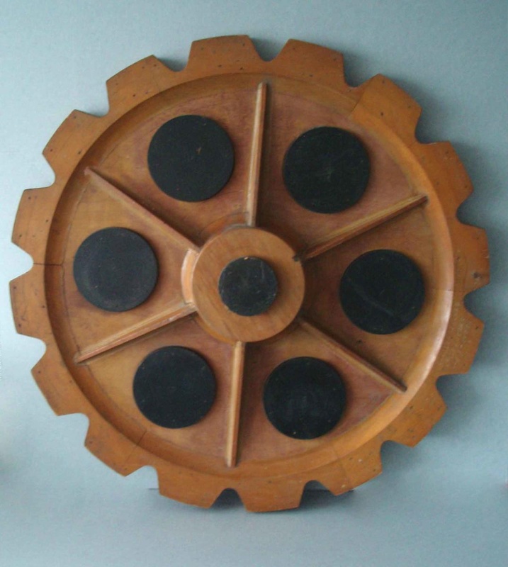 Wooden pattern; Unknown; 1950-1985; 2010.1.122