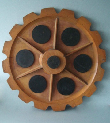 Wooden pattern; Unknown; 1950-1985; 2010.1.122