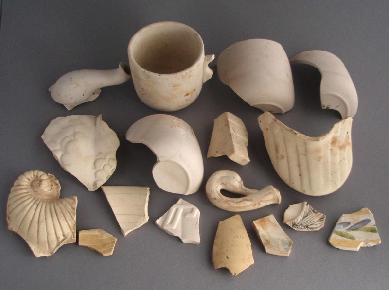 shards - bisque; Crown Lynn Potteries Limited; 1943-1989; 2009.1.1887.1-17