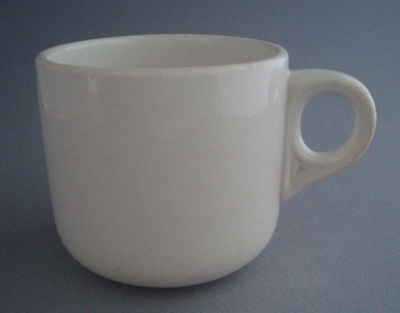 Cup; Crown Lynn Potteries Limited; 1959-1989; 2008.1.1522