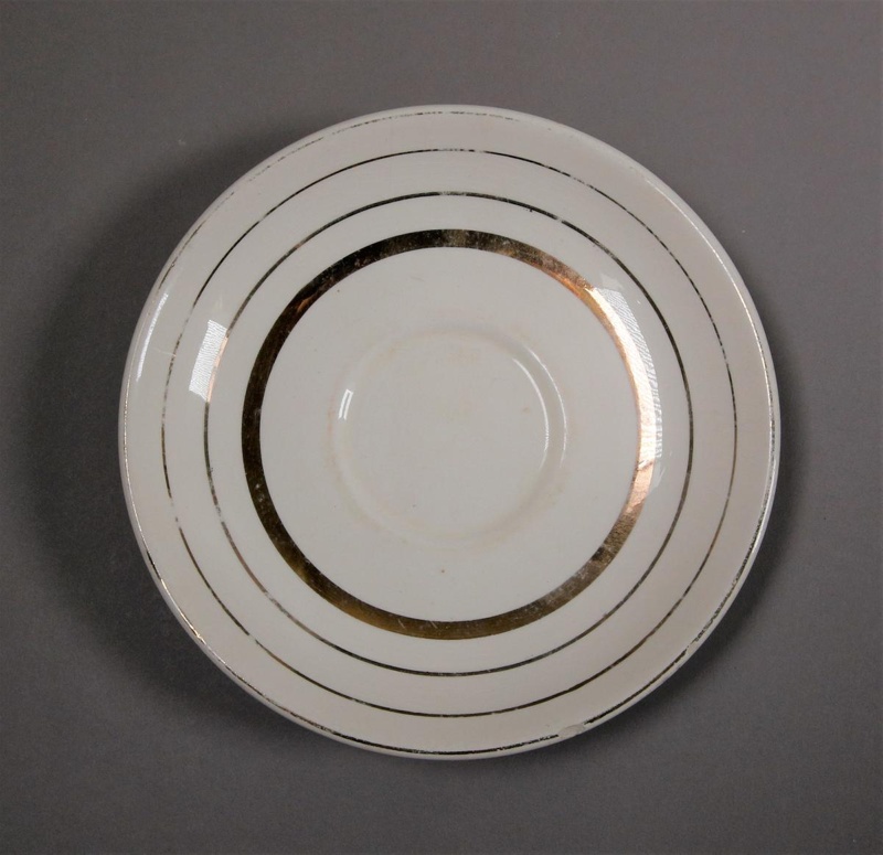 Saucer - Sovereign; Crown Lynn Potteries Limited; 1950s; 2016.48.112