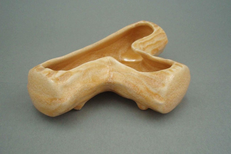 Trough - log; Amalgamated Brick and Pipe Company Limited; 1940-1955; 2008.1.242