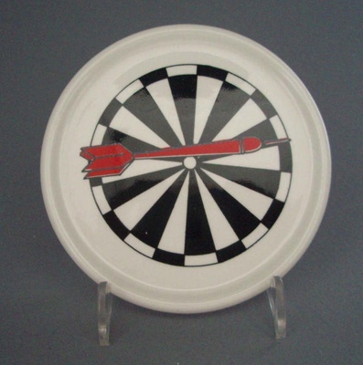 Coaster - darts; Crown Lynn Potteries Limited; 1988-1989; 2008.1.2628