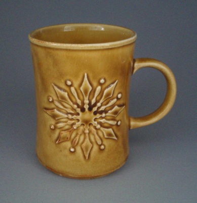 Mug - geometric; Titian Potteries (1965) Limited; 1971-1981; 2008.1.2256