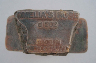 Backstamp - Amelia's rose; Crown Lynn Potteries Limited; 1975-1985; 2008.1.1698