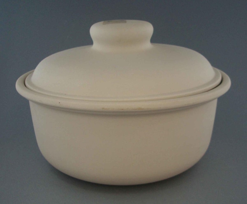 Casserole and lid - bisque; Crown Lynn Potteries Limited; 1976-1989; 2009.1.761.1-2 Casserole and lid - bisque; Crown Lynn Potteries Limited; 1976-1989; 2009.1.761.1-2