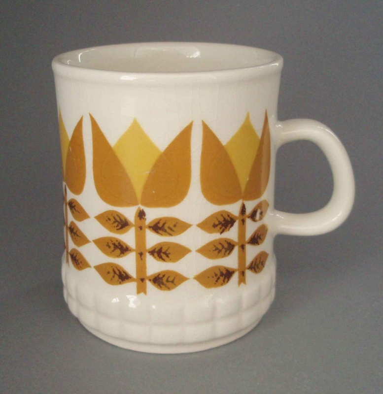 Mug - floral; Titian Potteries (1965) Limited; 1971-1980; 2008.1.844