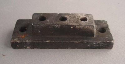 Electrical fixture; Crown Lynn Technical Ceramics Limited; 1940-1975; 2009.1.1767