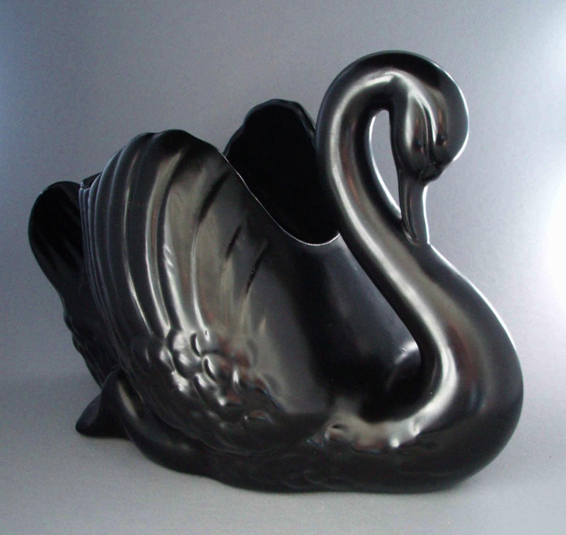 Swan; Crown Lynn Potteries Limited; 1950-1975; 2008.1.776