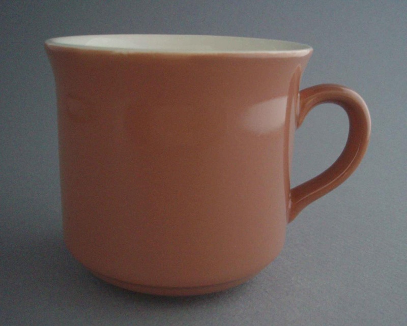 Cup - Colour glaze; Crown Lynn Potteries Limited; 1974-1989; 2008.1.1186
