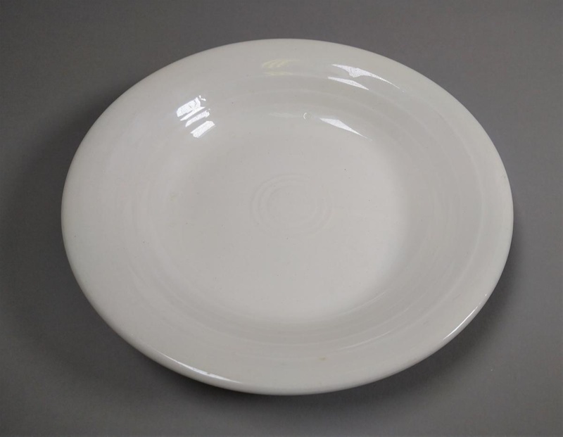 Bowl - Paris; Amalgamated Brick and Pipe Company Limited; 1943-1950; 2016.48.63