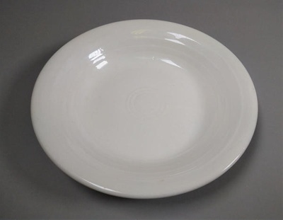 Bowl - Paris; Amalgamated Brick and Pipe Company Limited; 1943-1950; 2016.48.63