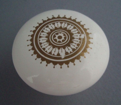 Door handle - Optima pattern; Crown Lynn Technical Ceramics Limited; 1976-1989; 2008.1.2362