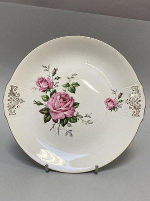 Lunch Plate - Classic; Crown Lynn Potteries Limited; 1950s-1960s; 2021.33.1