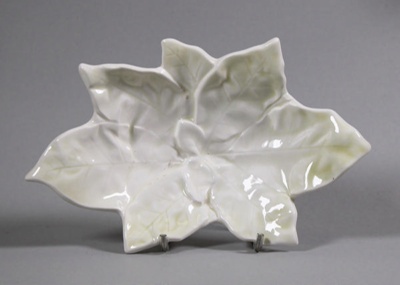 Dish - puriri; Studio Ceramics NZ Ltd; 2017.1.215
