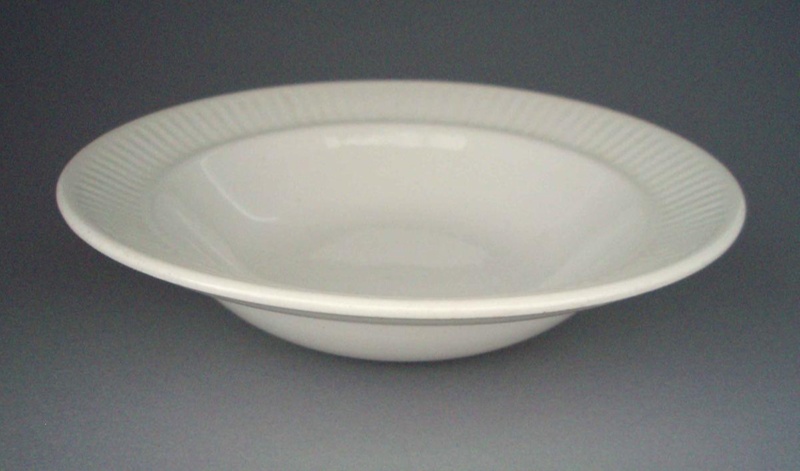 Bowl; Crown Lynn Potteries Limited; 1969-1989; 2008.1.2307