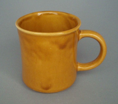 Mug; Titian Potteries (1965) Limited; 1965-1980; 2008.1.1404
