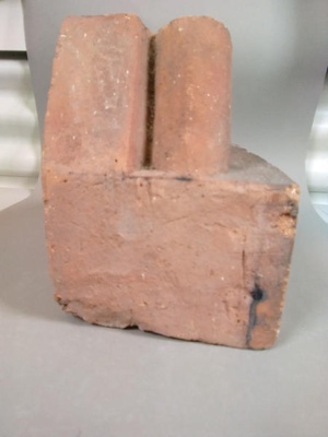 Brick; 2016.44.195