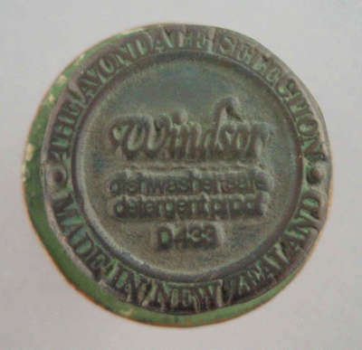 Backstamp - Windsor; Crown Lynn Potteries Limited; 1977-1985; 2008.1.1678