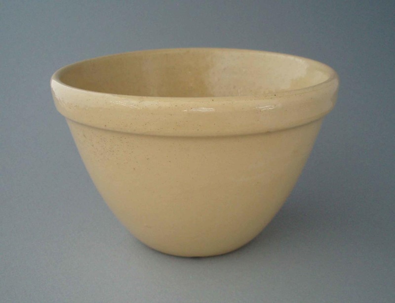Basin; Amalgamated Brick and Pipe Company Limited; 1940-1948; 2008.1.407